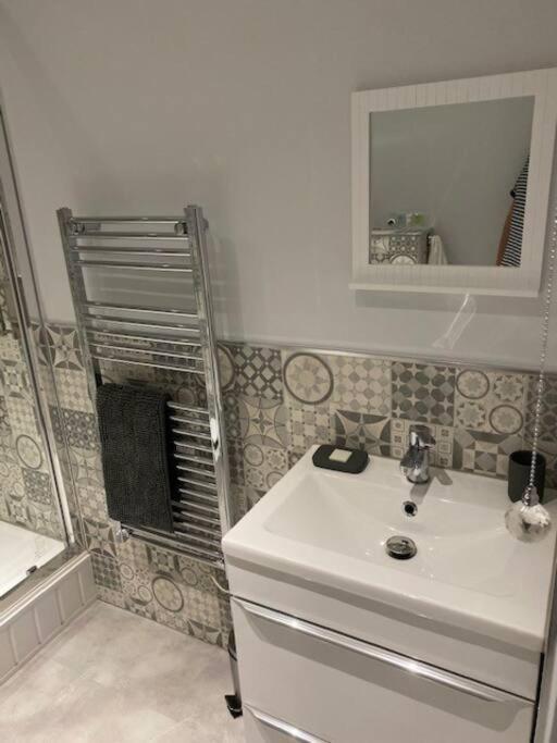 Luxury Mumbles View Studio Apartment Swansea Exterior foto